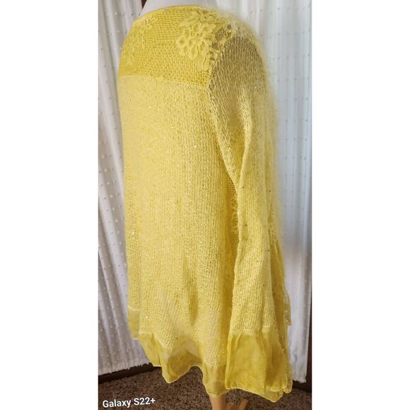 S45 Lacy, sparkly, sunny yellow sweater - Picture 9 of 11